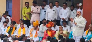 गोरगरीब नागरिकांना कार्यालयात हेलपाटे मारायची वेळ येऊ देऊ नका ; दिपकआबा साळुंखे पाटील